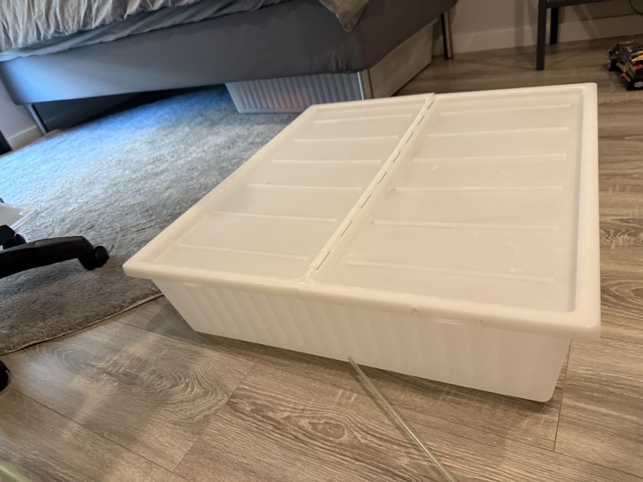 Caixas para colocar de baixo de cama