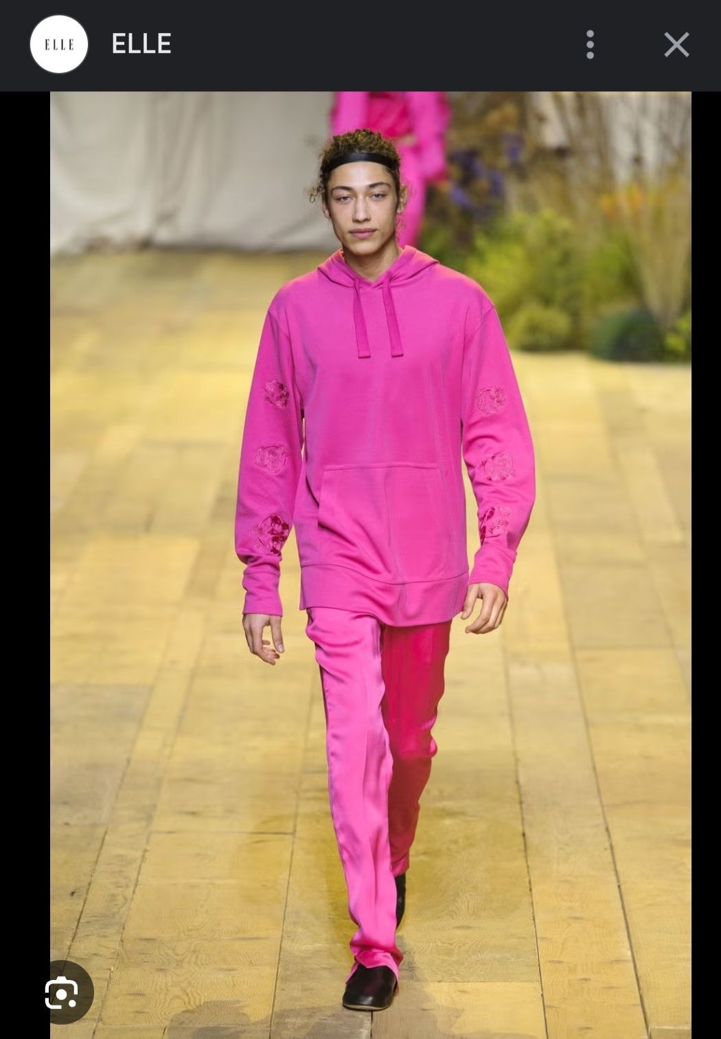 Худі H&M Studio S/S розовий з вишивкою,р  50-52- 175