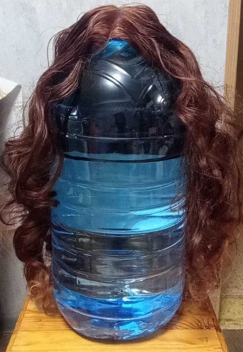 Продам натуральный парик (полная длина - 60 см)