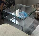 Mesa de centro de vidro