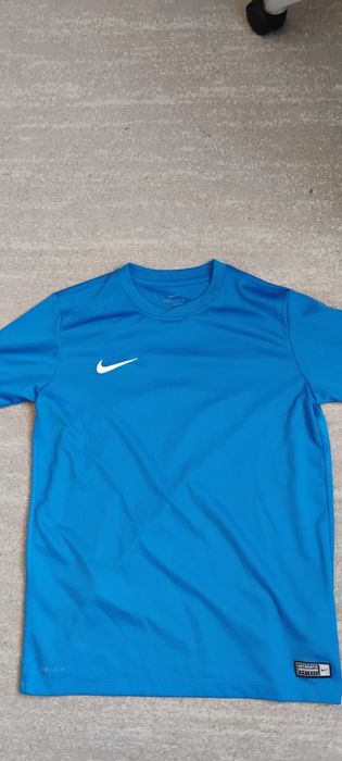 Koszulka Nike dla osób od 147-158 cm