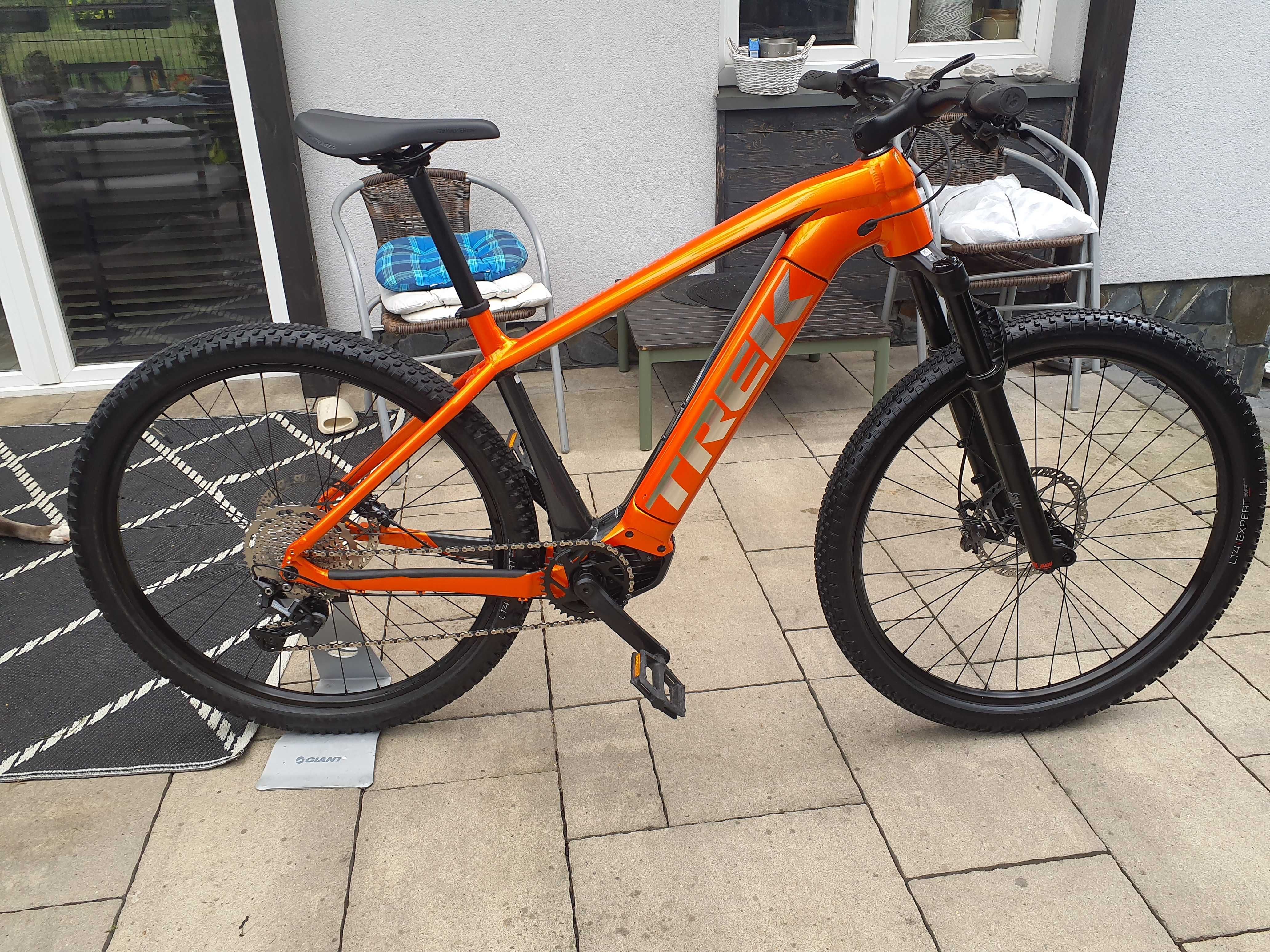 Trek powerfly 4 w super stanie z minimalnym przebiegiem