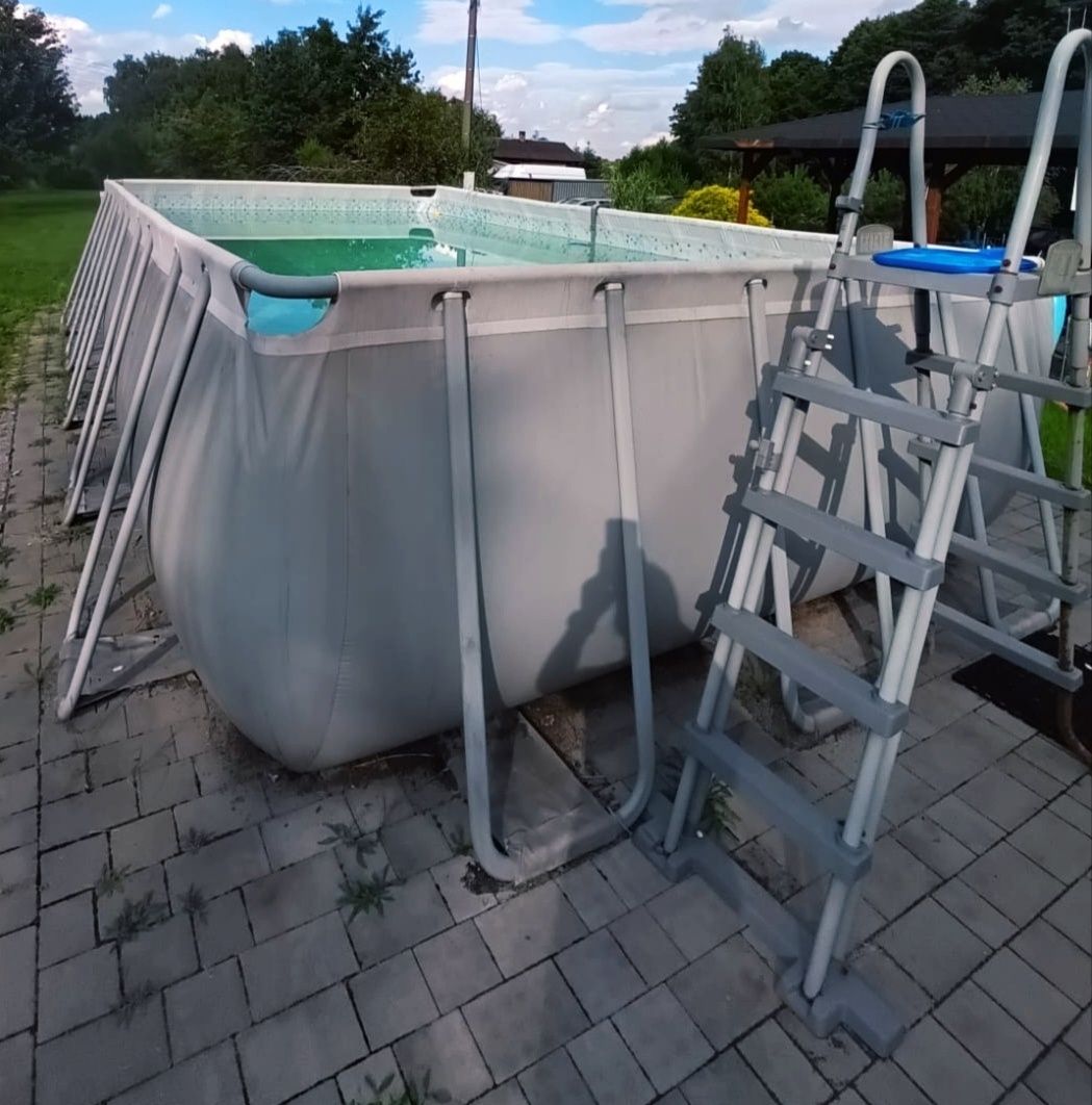 Sprzedam basen 640x274x132 + pompa piaskowa + drabinka.