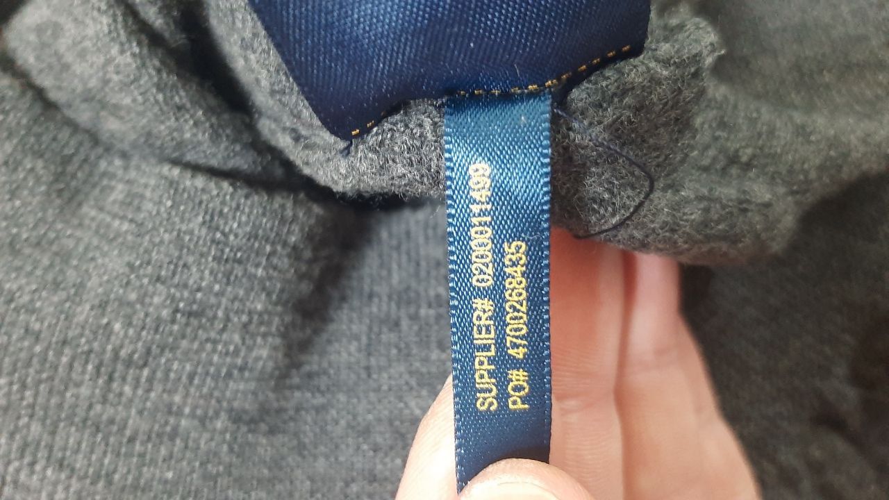 Чоловічий светр POLO Ralph Lauren.