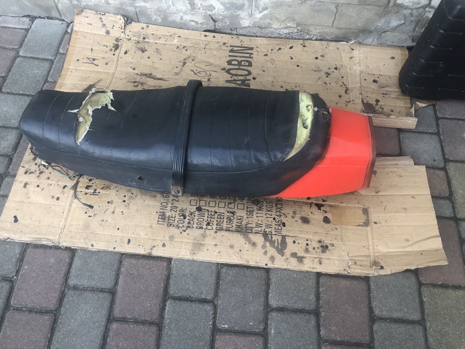 Продам сидение на иж 5 в нормальном состоянии