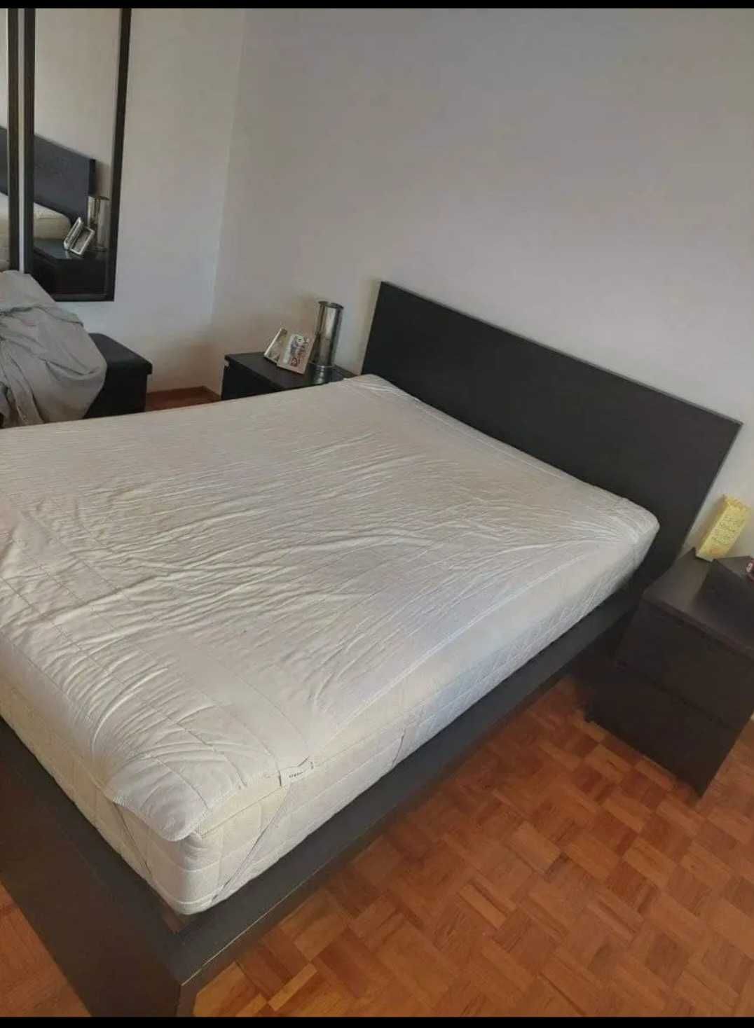 Cama de casal ikea