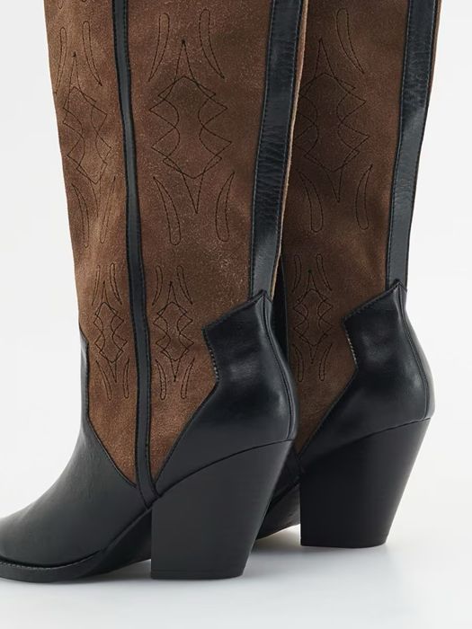 Шкіряні чоботи у ковбойському стилі