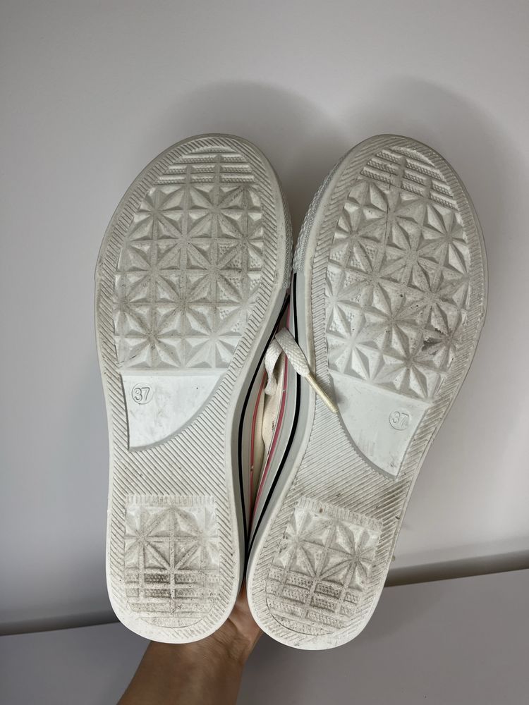 Białe/kremowe damskie trampki Vices 36/37
