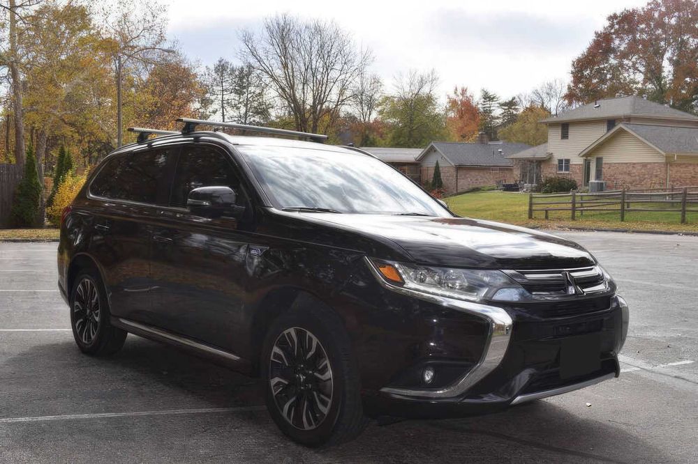 Mitsubishi Outlander PHEV GT      2018