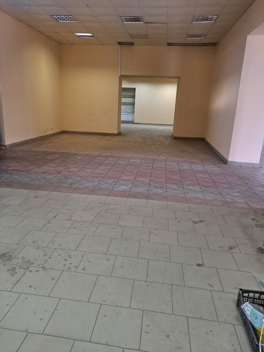 Оренда торгових приміщень на ТОВ "Роменський ринок "