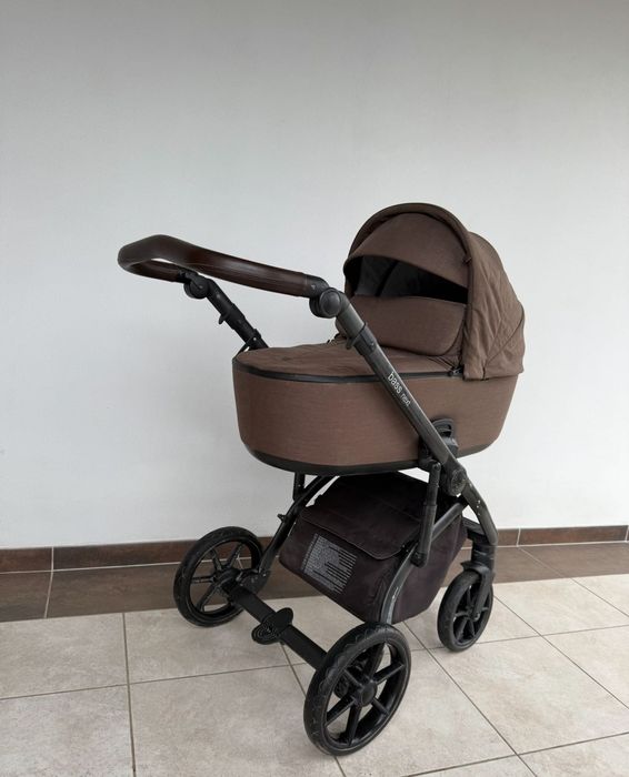 Коляска 2 в 1 Roan Bass Next