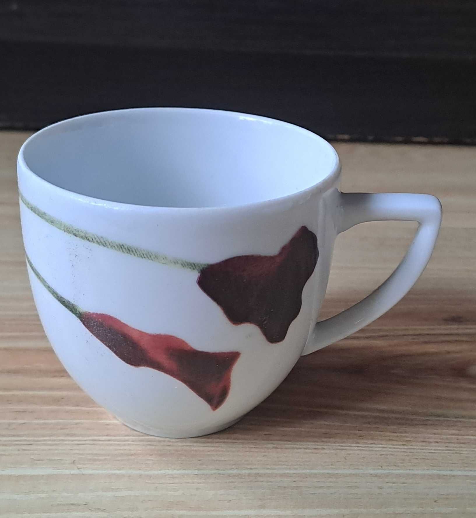 Czajnik i filiżanka porcelana