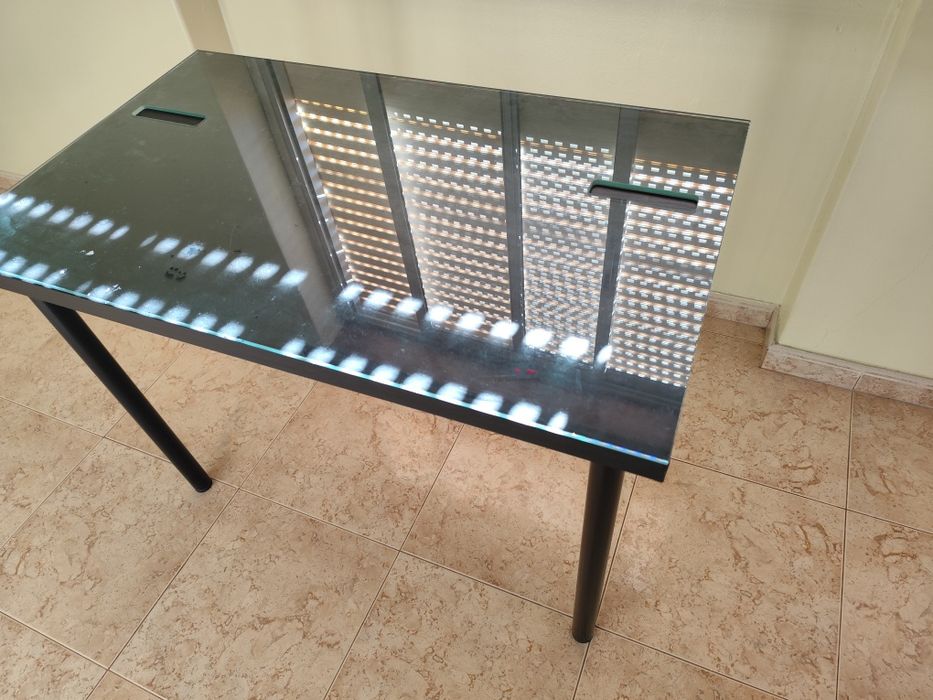 Mesa para PC com vidro