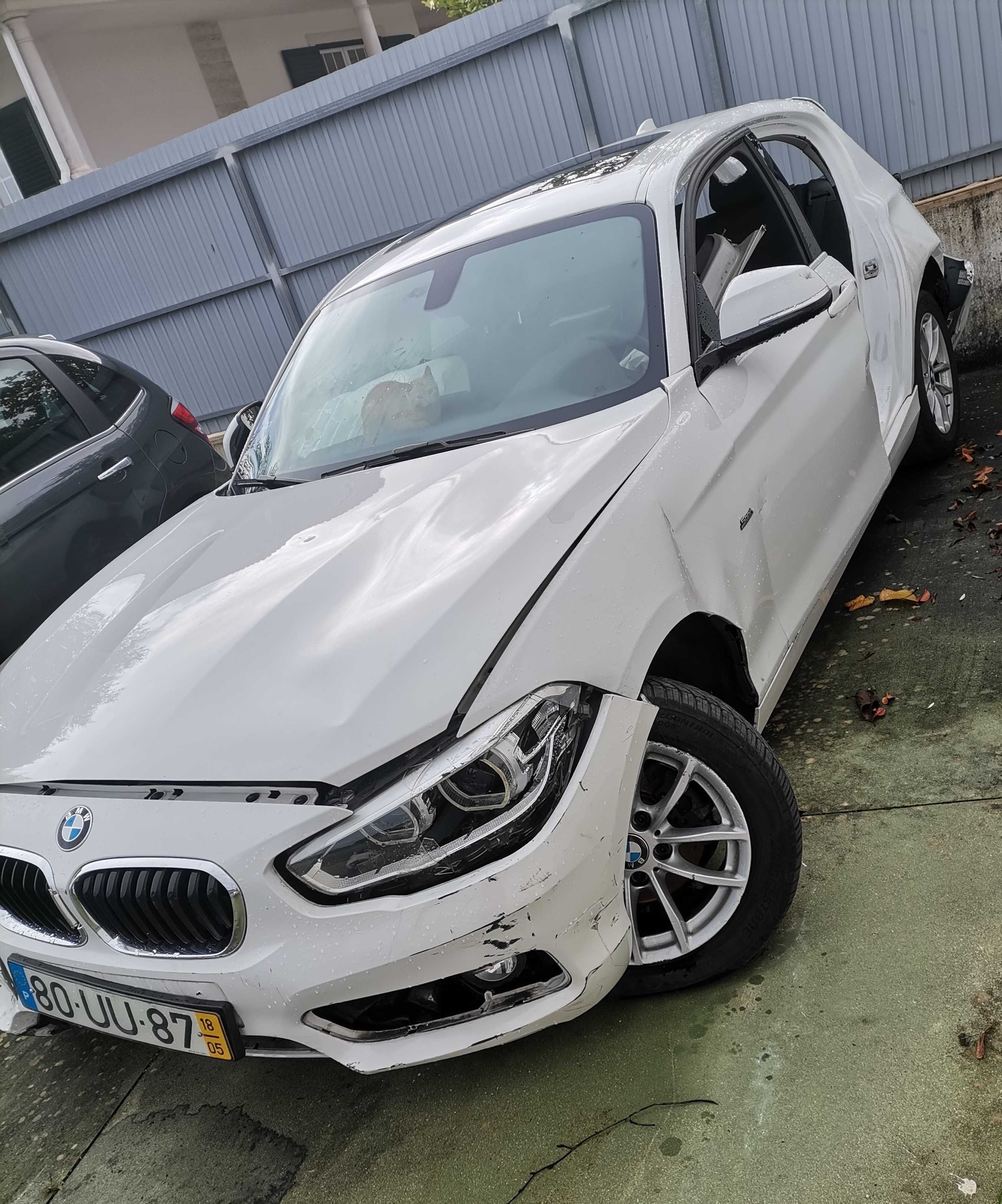 BMW 116 d 2018 carro