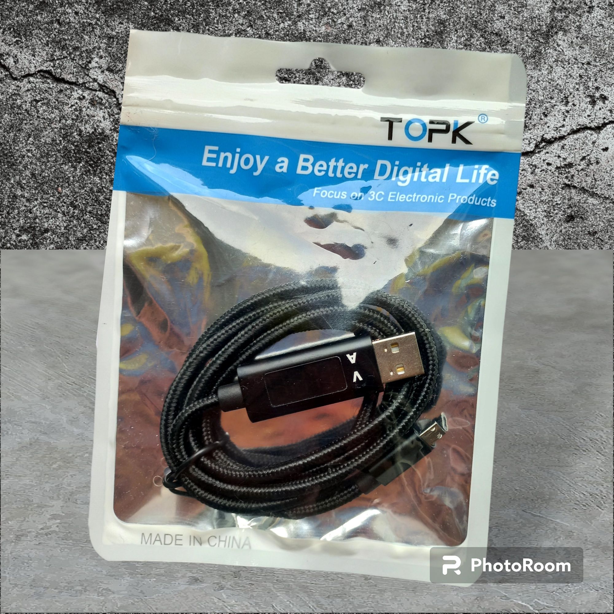 USB кабель Topk с амперметром и вольтметром для  iPhone 1 метр