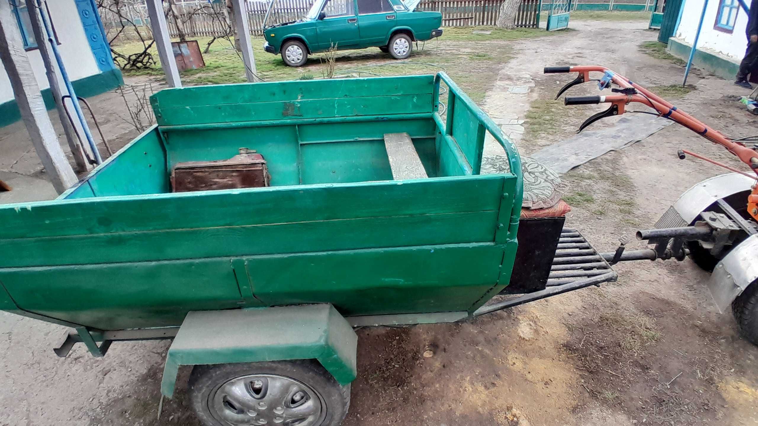 Мотоблок з фрезами