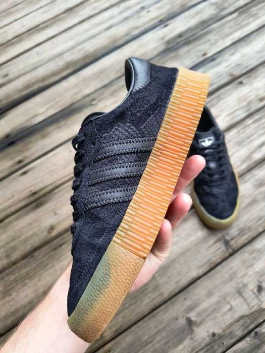 Аддіас кросівки. Adidas Samba. Круті кросівки Адідас. Кросівки.