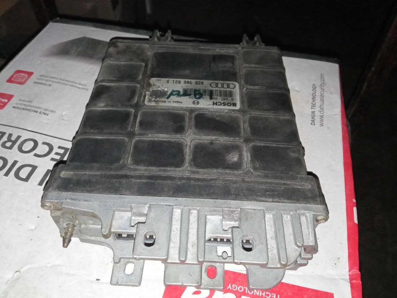 Блок модуль керування двигуном Audi 80 B4 1.9TDI 0281001197 028906021D