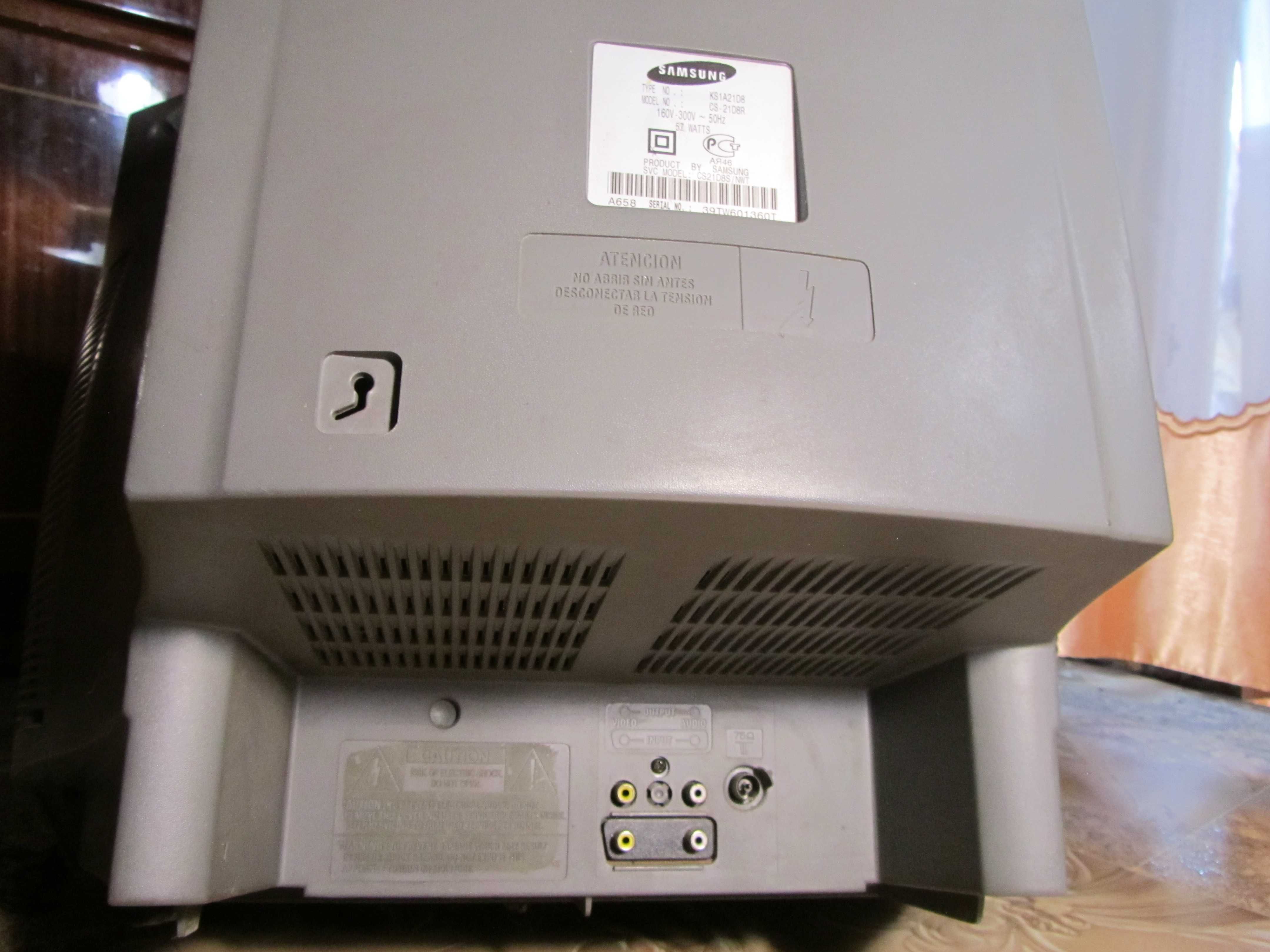Телевизор SAMSUNG CS-21D8R