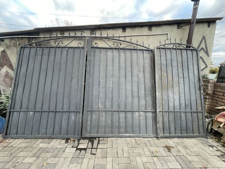 Продается кованые ворота с калиткой!