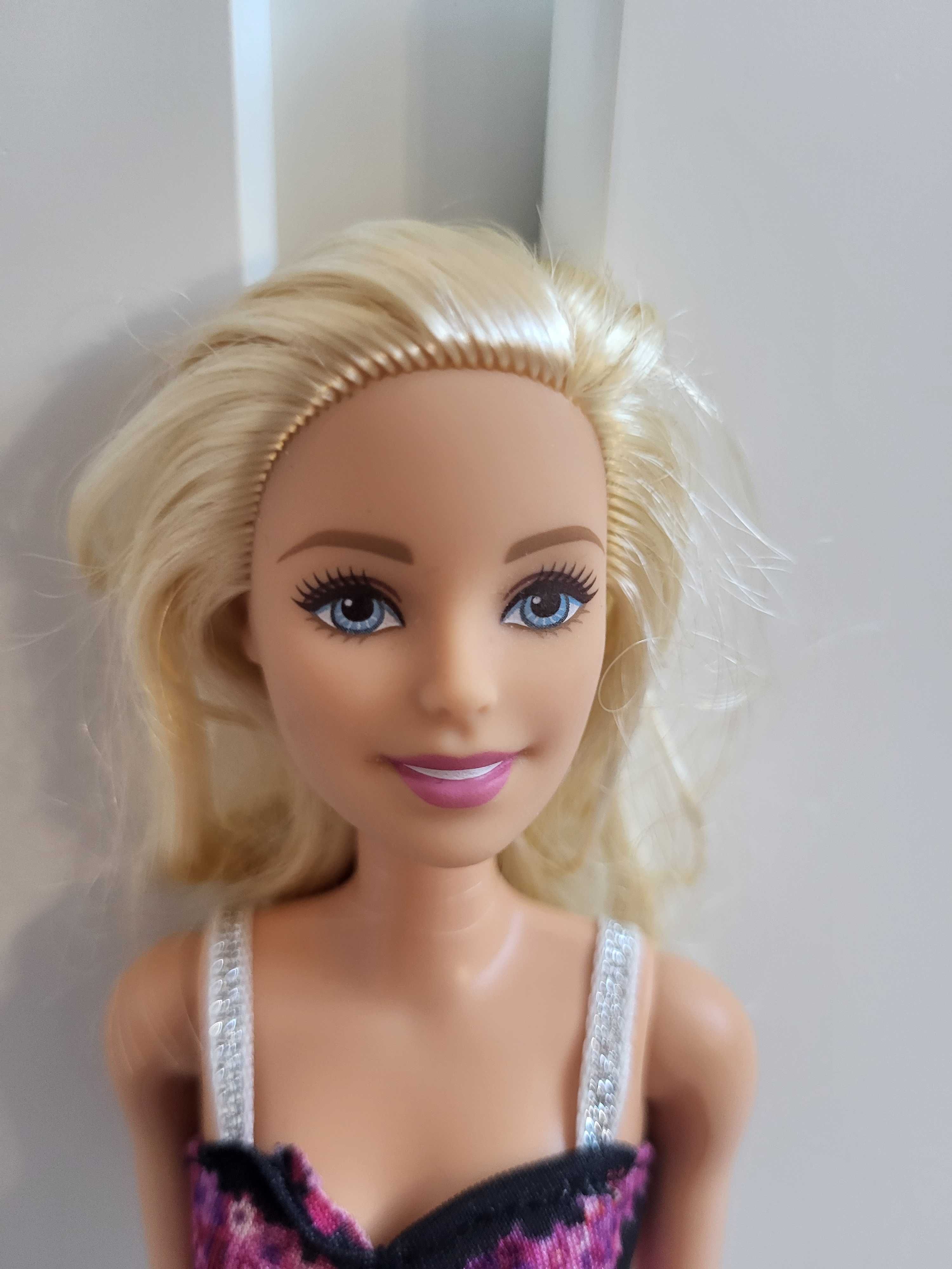 Lalka Barbie fioletowa sukienka