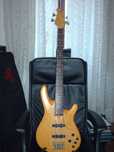 Baixo Yamaha TRB 4