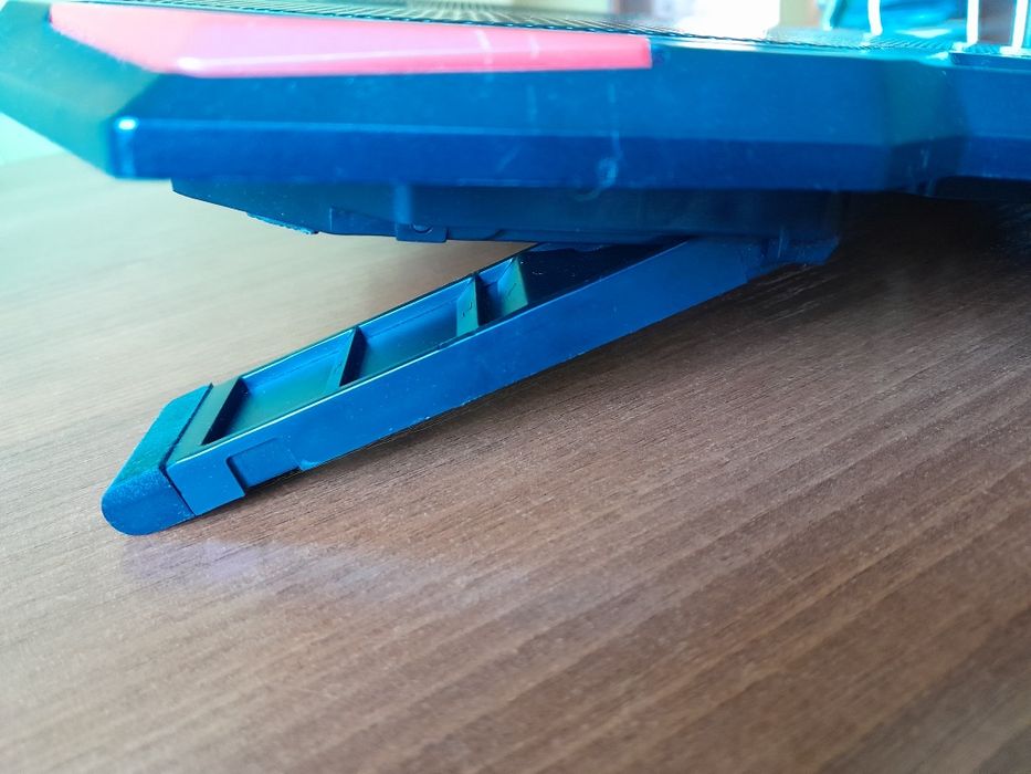 Podkladka chłodząca pod laptop GENESIS