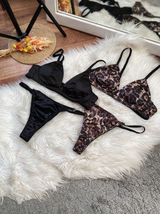 Комплект білизни чашка А, бюстгальетр і трусики