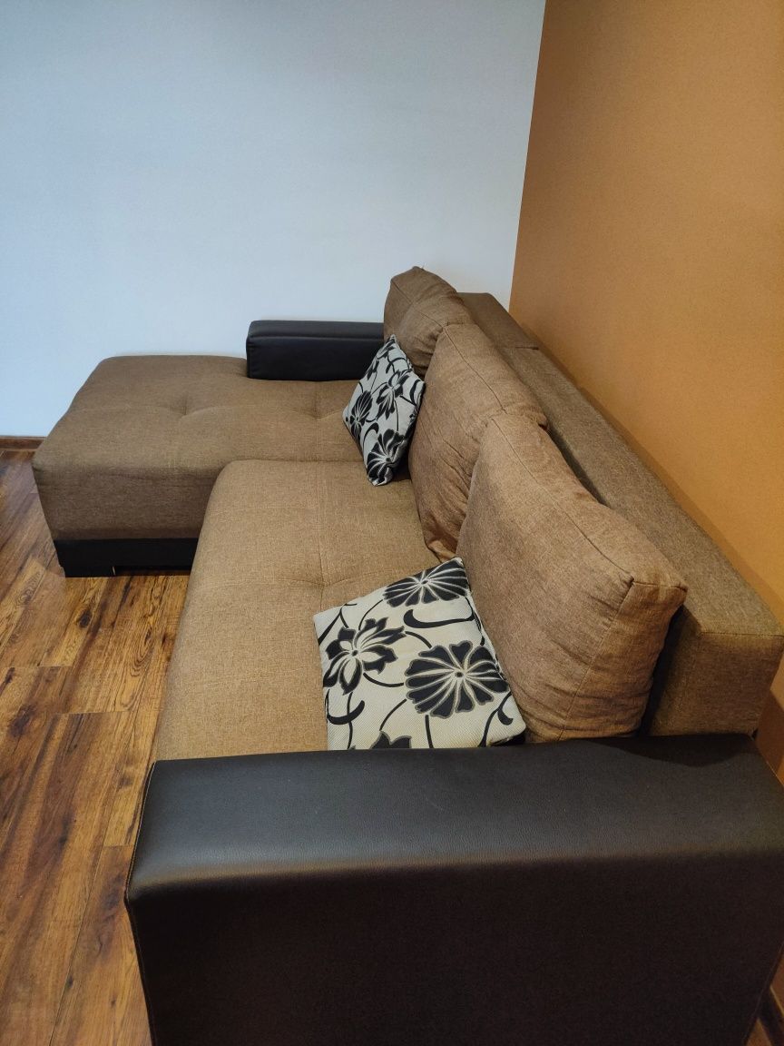 Rozkładana Sofa rogówka     ..