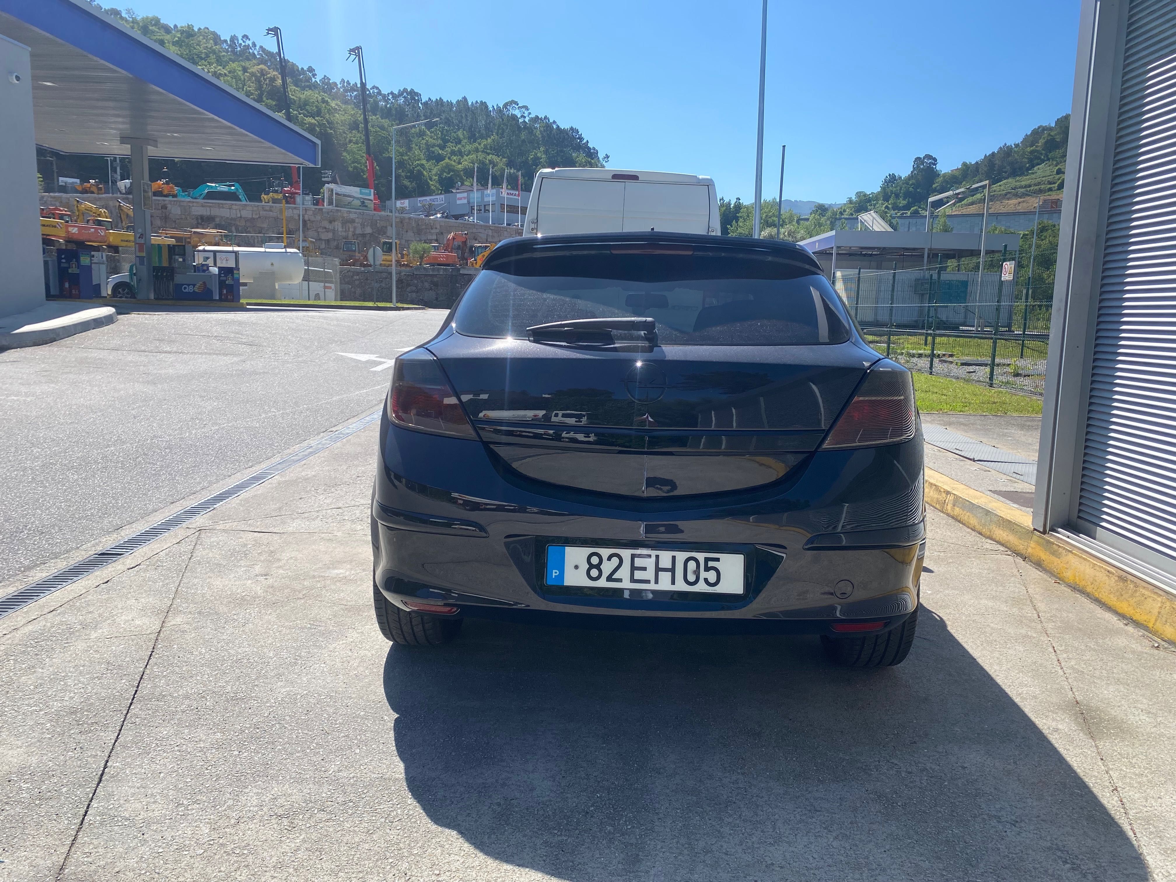 Opel Astra GTC 1.7CDTi