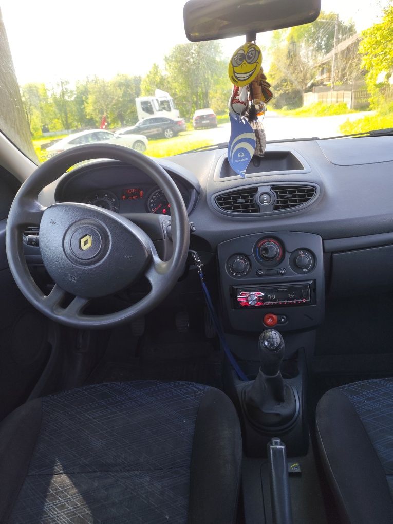Sprzedam ładne Renault Clio 3 1.4 LPG