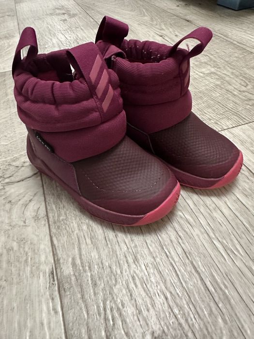 Зимние сапожки адидас для девочки