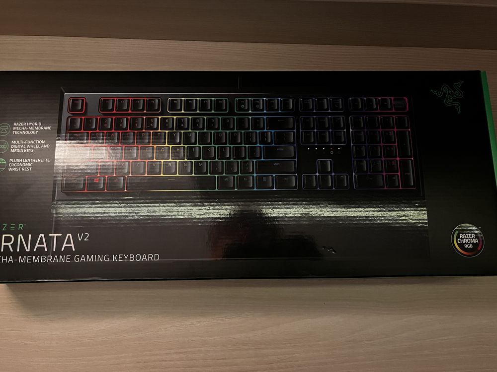 Klawiatura Razer Ornata V2 (nie uzywana podkładka)