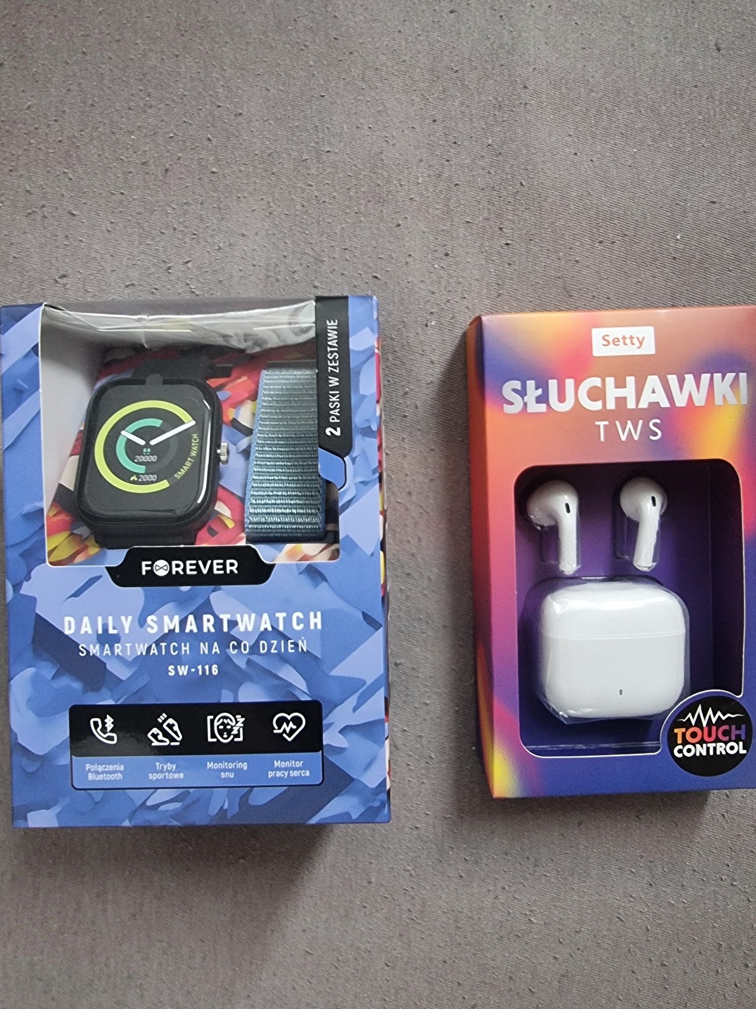 Smartwatch + słuchawki bezprzewodowe