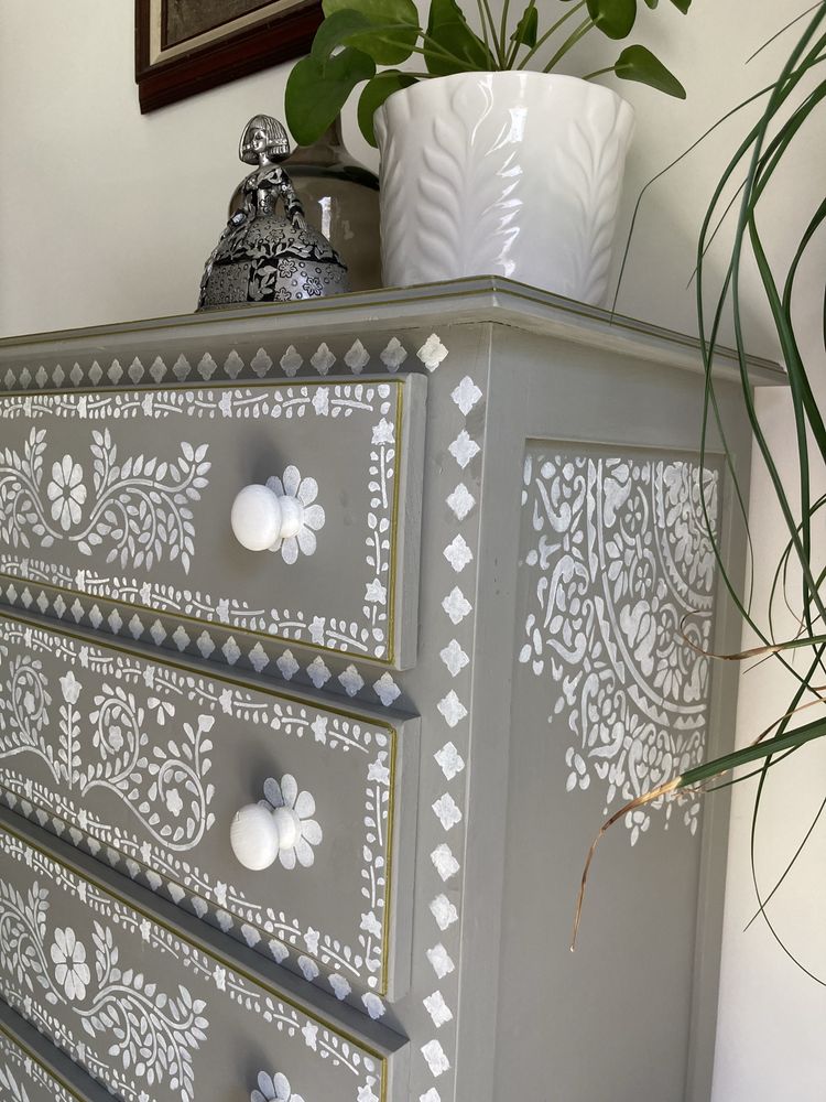 Cómoda decorativa