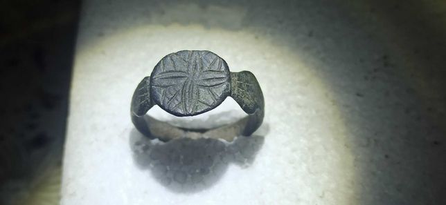 Средневековый Перстень