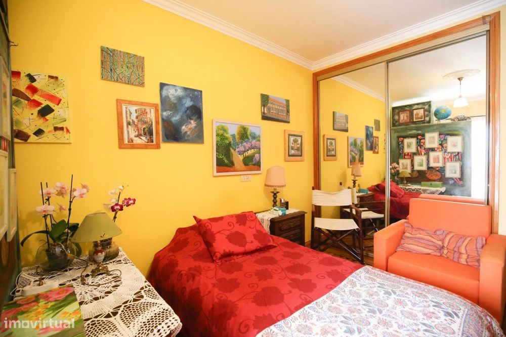 28316 - Quarto com cama de solteiro em casa com...