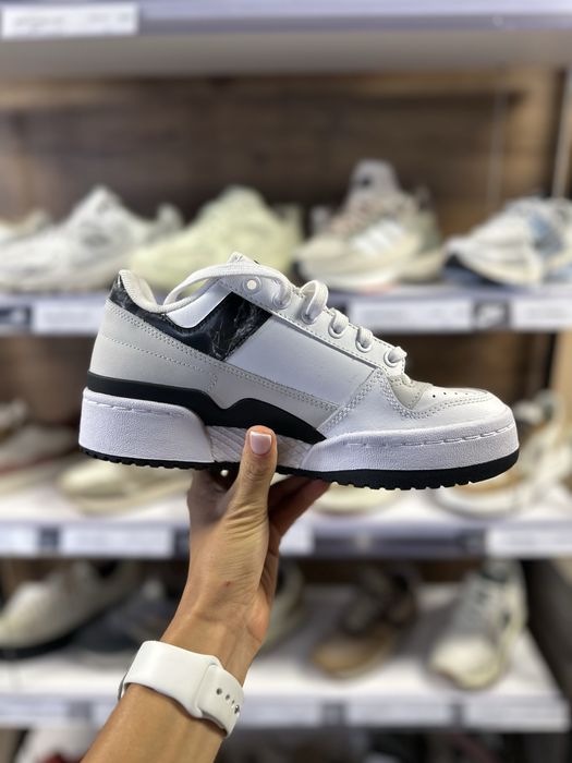 Оригінальні кросівки Adidas Forum Bold GY6988