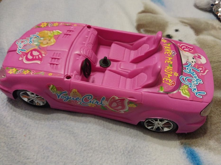 Машинка  рожева з яскравими малюнками для ляльки Барбі або лол