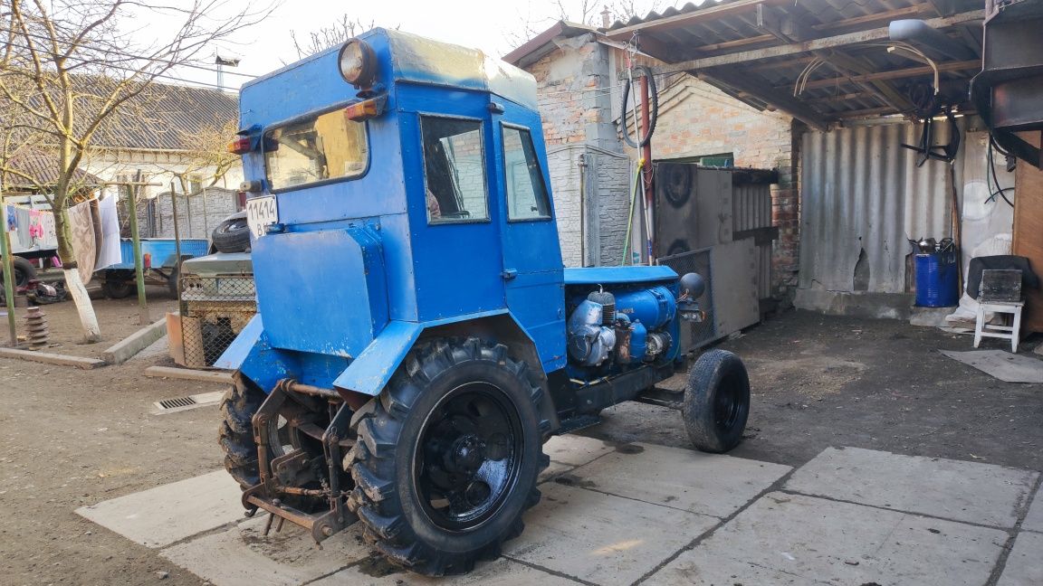 Трактор саморобний двигун Т40