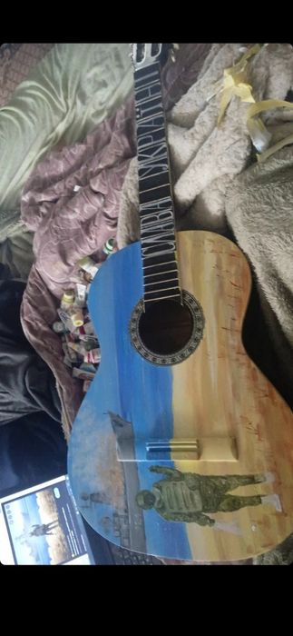 Гітара з розписом