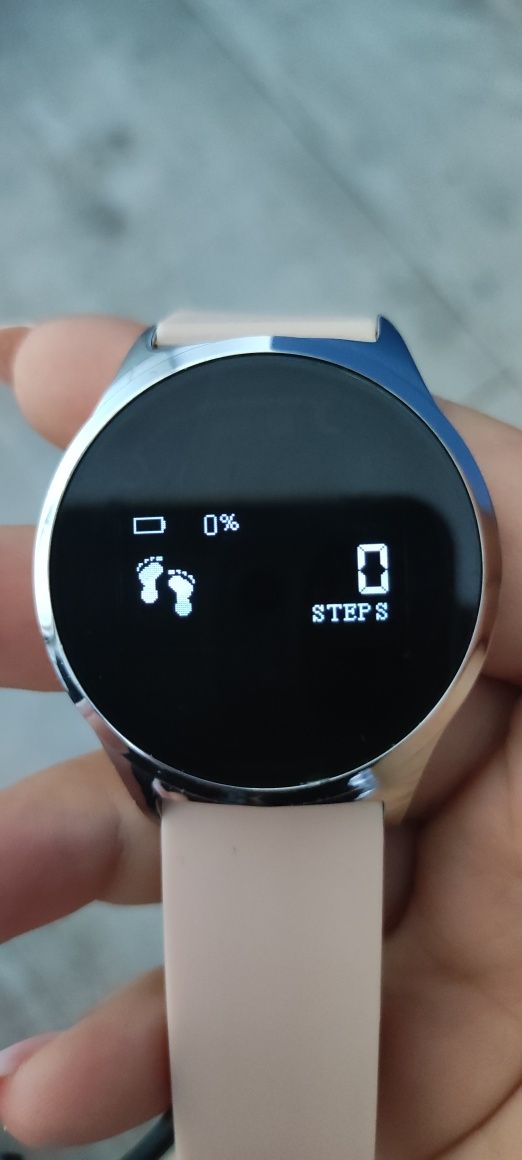 Smartwatch / pudrowa róż