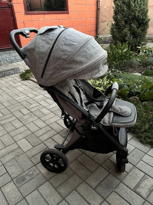 Коляска прогулянкова