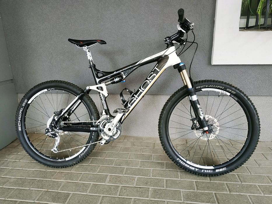 Велосипед карбон  Ghost RT Lector Team 26" ( Deore XT, на Fox )

Горны
