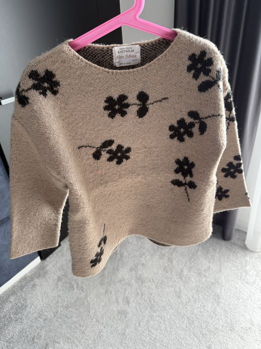 Zara sweter sweterek beżowy w kwiaty 7 lat 122cm  j. Nowy