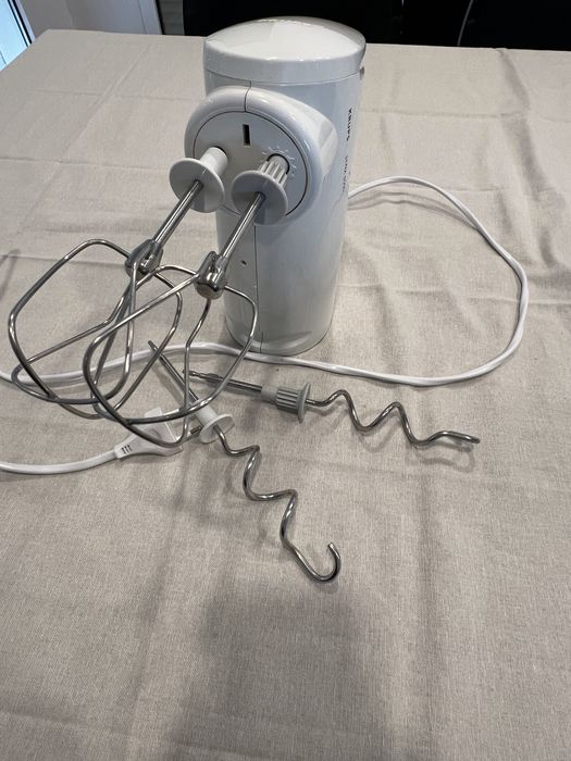 Batedeira branca krups