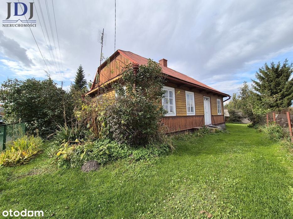 Dom drewniany, nieopodal rzeki Bug. Horodło