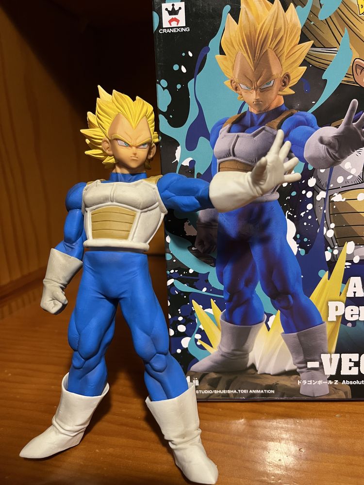 Figura Vegeta dragon ball z como nova