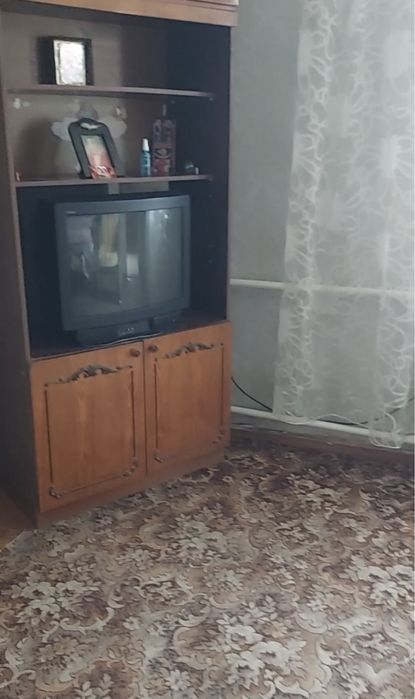 Здаю  частину будинку центр