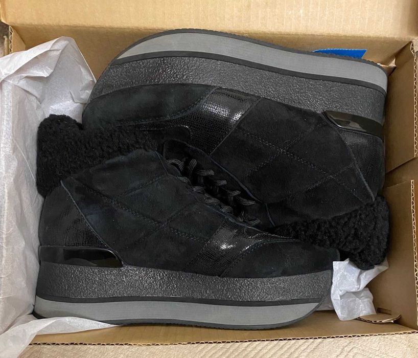 Хайтопи MIRATON з натуральної замши в ідеальному стані. Розмір 37